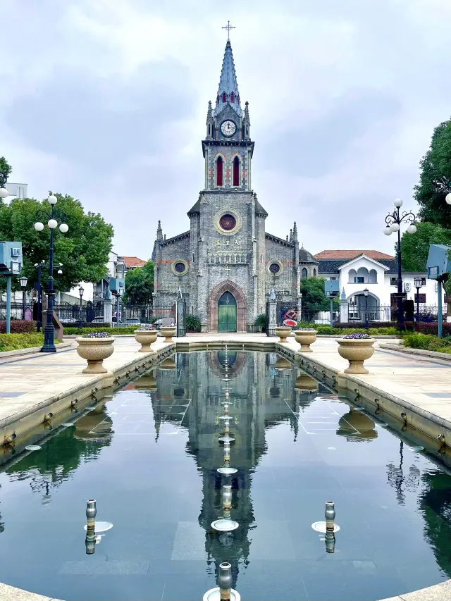 First time in Ningbo? Keep this two-day nanny-level travel guide handy.