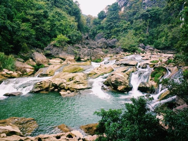 Guizhou Waterfalls: A Stunning Journey Through Nature's Wonderland