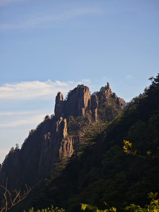 Huangshan - the loveliest mountain of China 🇨🇳 ⛰️