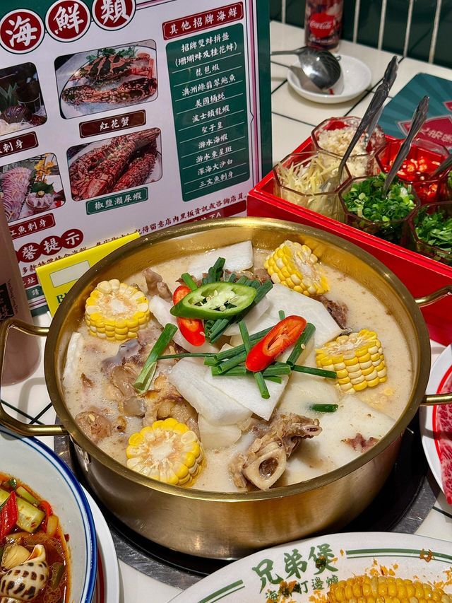 澳門巷弄寶藏！本地人帶路的神仙海鮮火鍋🦞