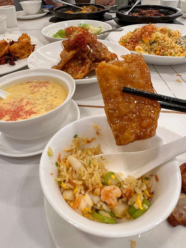 挖到寶了！澳門本地人帶路的老牌粵菜飯店🤩一口就被圈粉！