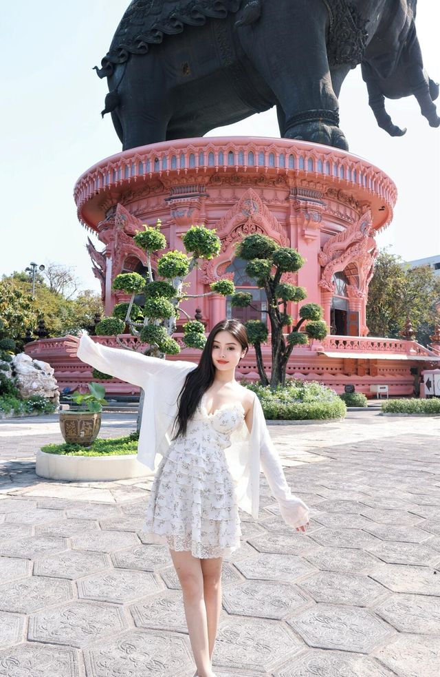 曼谷旅遊｜夢幻粉紅三象神博物館