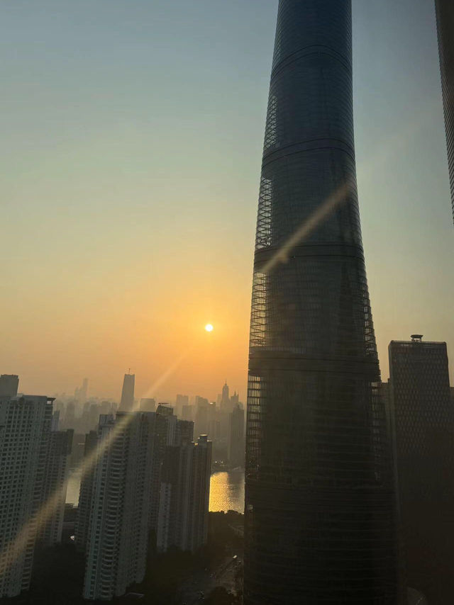 上海浦東麗晶酒店｜不住店也能擁有的頂級游泳健身體驗💦