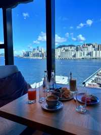 都市綠洲中的悠閒午宴：香港嘉里酒店自助餐