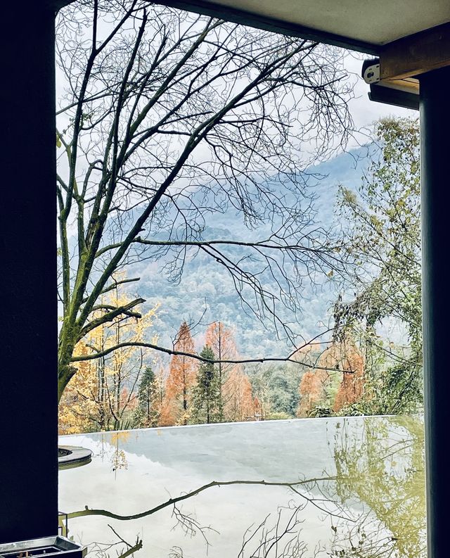 【成都1小時直達｜住進現實版哈比人童話村，私人湯泉+漢服打卡超好拍！】