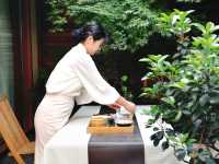 入住成都呢間連管家都月薪過萬嘅酒店