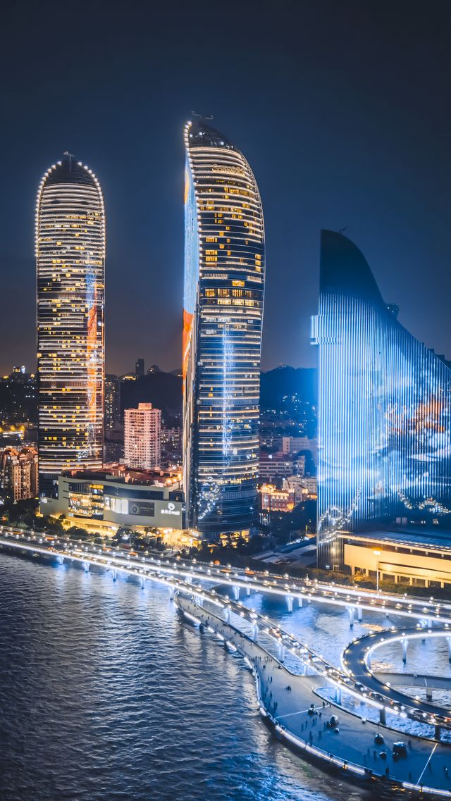 雙子塔夜景+海景buff疊滿｜海風裡藏著整座島的浪漫密碼