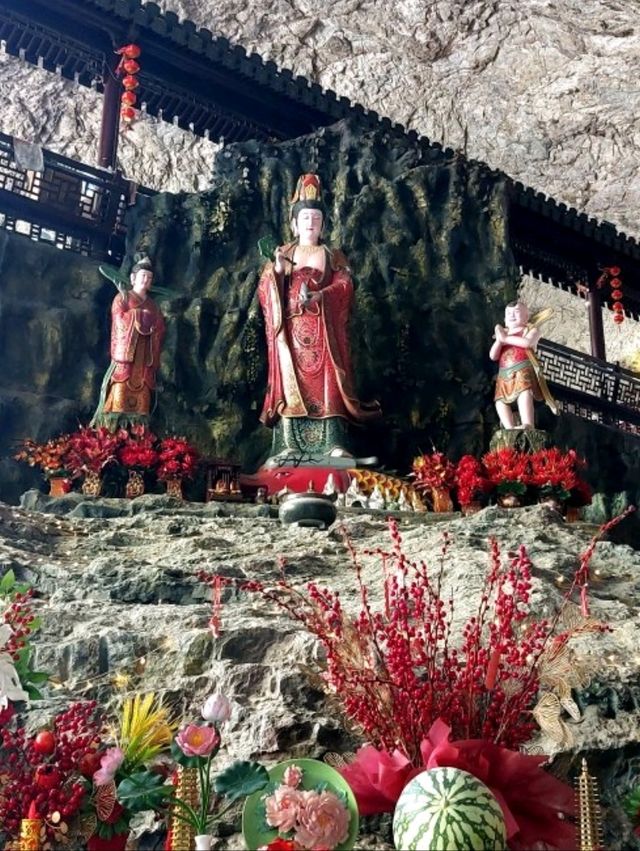 【陶公洞遊記：一個莊嚴的山洞】