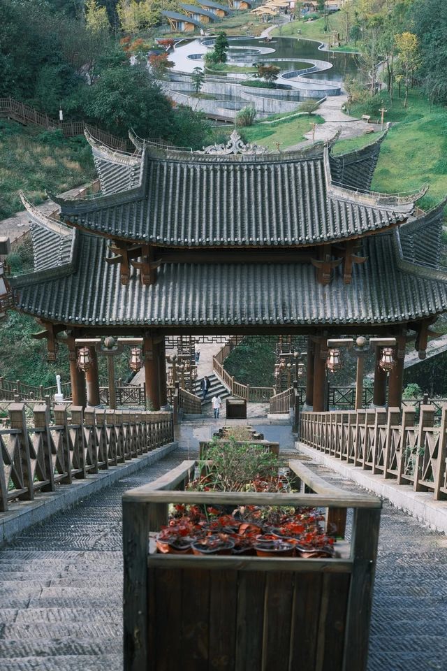 邵通暢遊指南