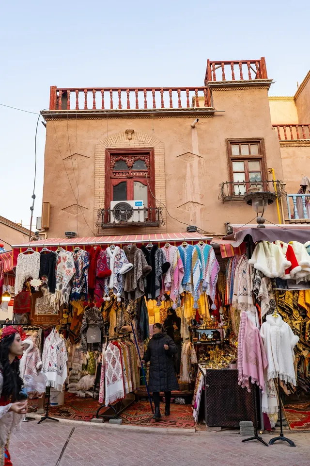 闖進了一千零一夜的夢境裡