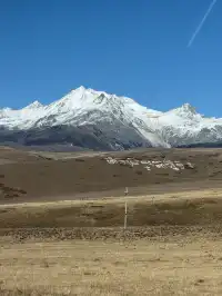 雅拉雪山：藏地王冠上的耀眼明珠