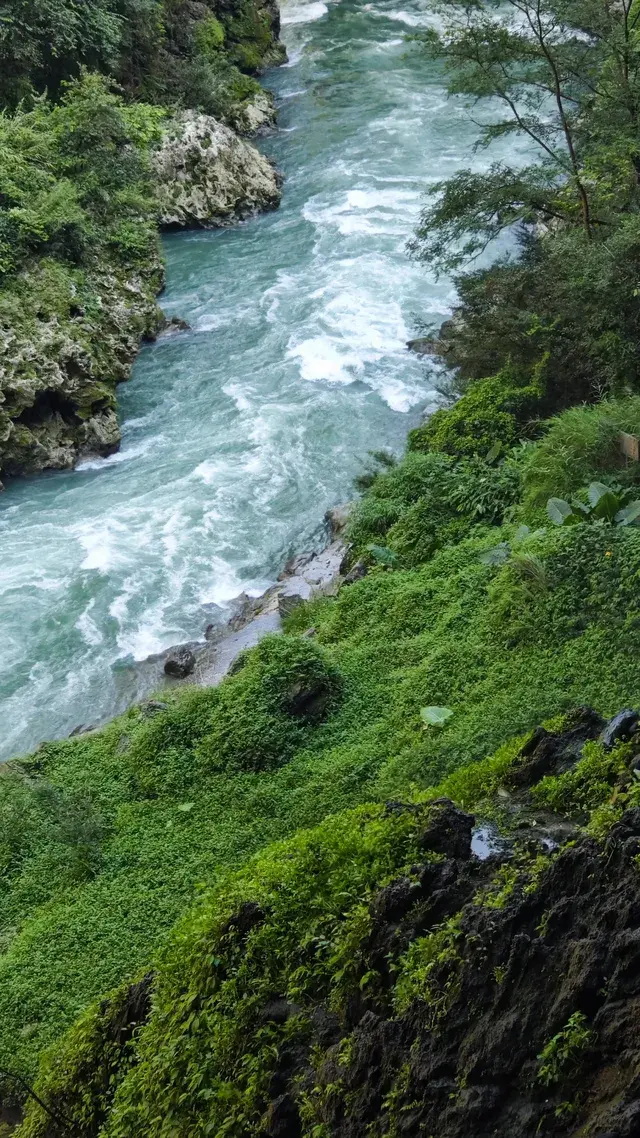 興義:高鐵開通!週末逛峽谷看瀑布(無車版 興義:高鐵開通!週末逛峽谷看瀑布(無車版