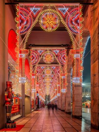 A Christmas adventure in Milan that fully captures the festive atmosphere!