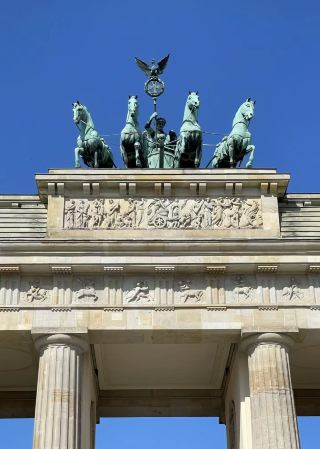 Seven-Day Leisure Trip in Berlin: Traversing Historical Coordinates, Encountering Artistic Elegance