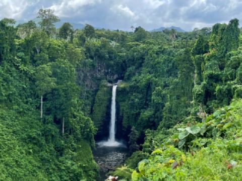 Exploring Samoa's To Sua Ocean Trench, Waterfalls, and Coastline: Discovering Tropical Wonders