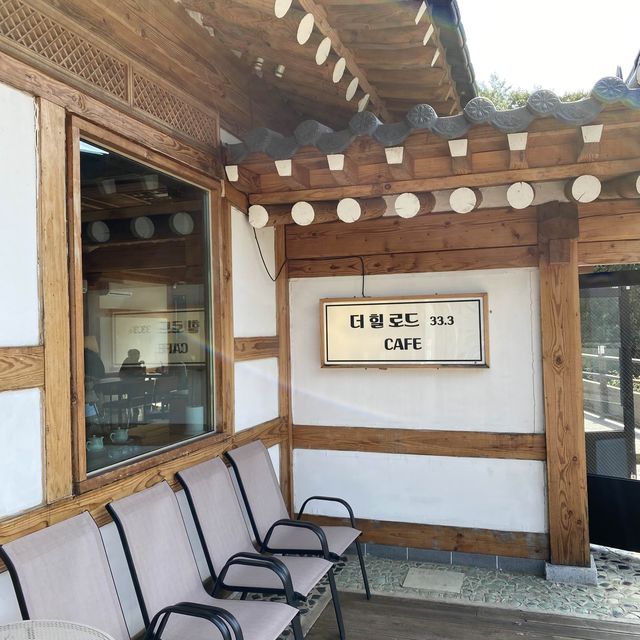 문경 오미자 터널, 더힐로드 카페