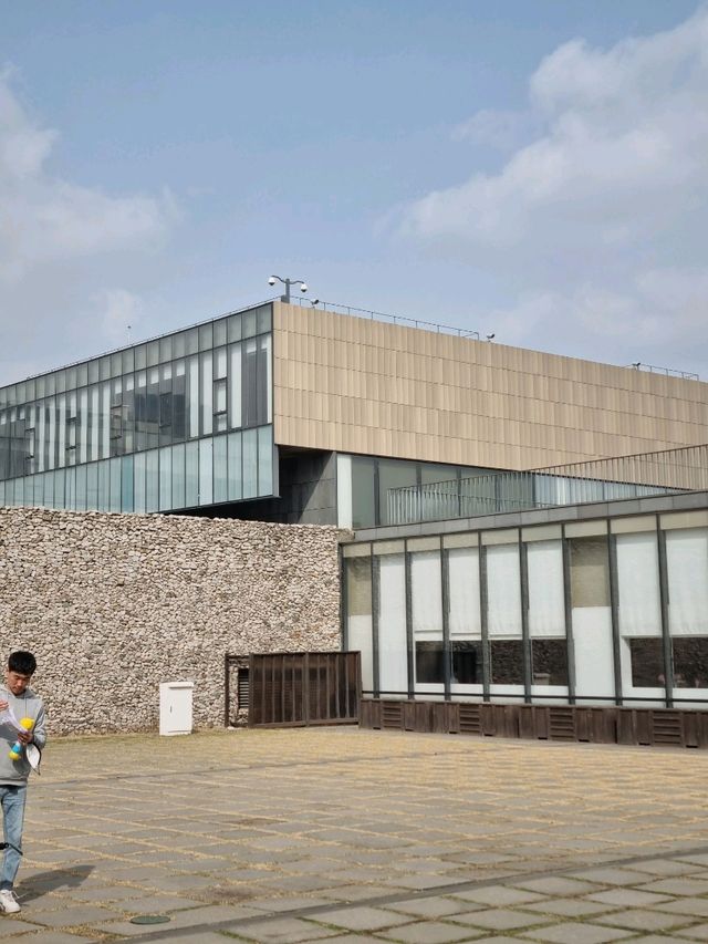 현대미술을 감상하려면 이곳으로!