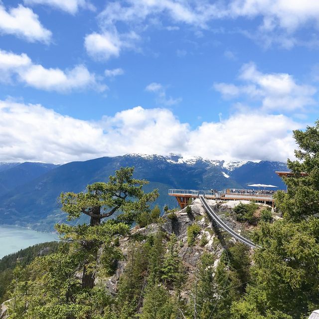 絶景‼︎✨カナダで大自然を一望できる最高の場所😆