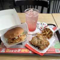 【韓国・仁川国際空港】空港列車の交通センターでサクッと食べられる「KFC 仁川空港交通センター店」