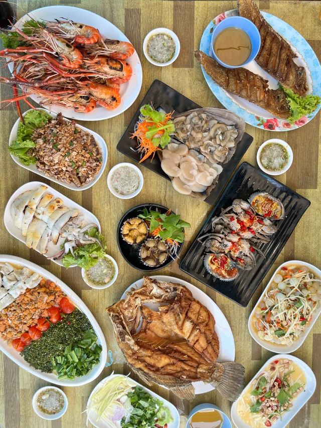พาไปกินหอยนางรมยักษ์คับปาก สด อร่อย ตัวละ 100฿