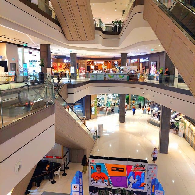 满满的綠色樹木商場SINGHA COMPLEX