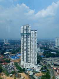 Captivating Skyline Vistas at Skyscape