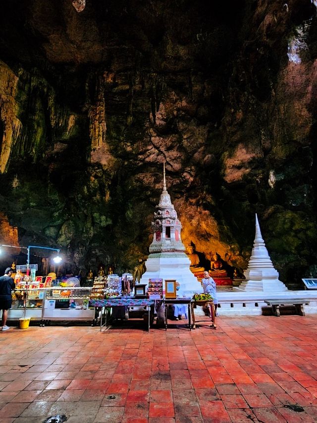 ย้อนเวลาไปวัดถ้ำเขาหลวงอัพเดต2023
