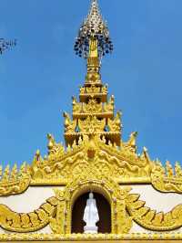 Respledent Burmese temple in George Town