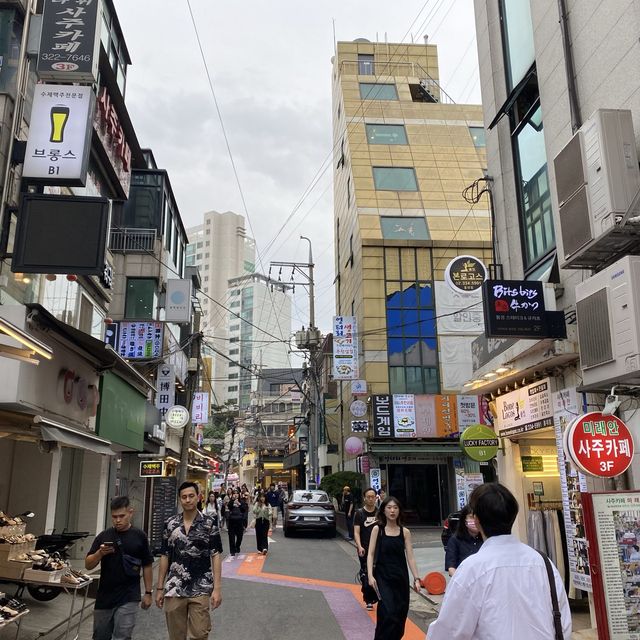 首爾探店～年輕人必去 弘大購物街