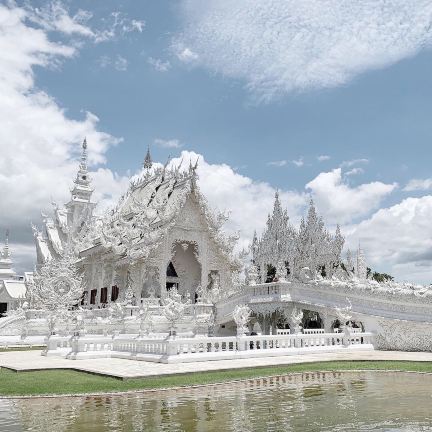 タイ・チェンライ🇹🇭白い寺院 | Trip.com