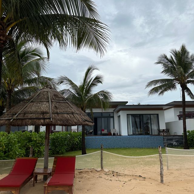 When you can jump into pool and off to the ocean !
