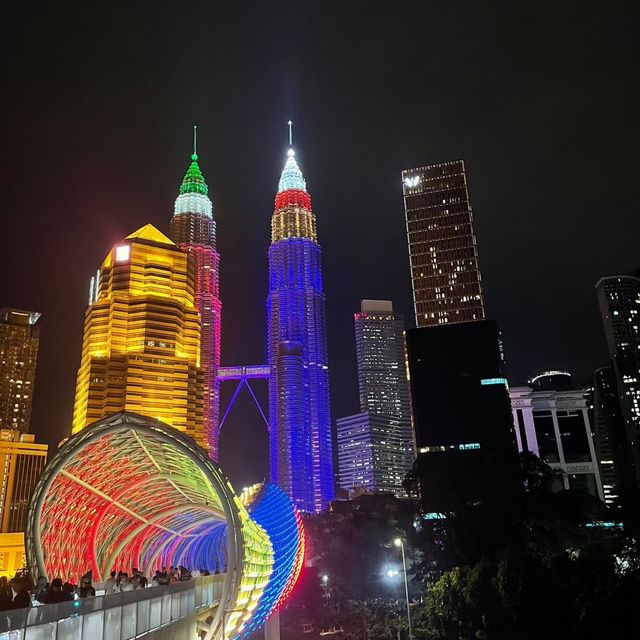 另一角度看雙子塔