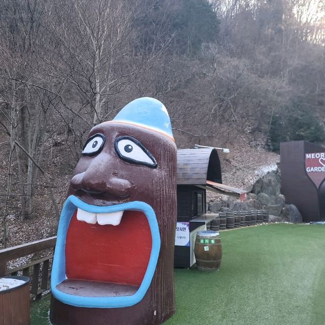 추운 겨울 실내데이트 하기에 좋은 무주 머루 와인동굴