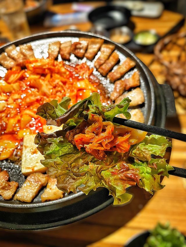 【大阪韓国料理 】美味しくて映える‼️サムギョプサル専門店🐷