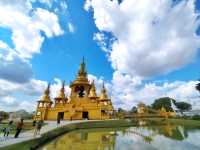 วัดร่องขุ่น เมืองเชียงฮายยย