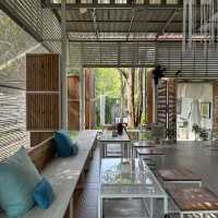 DOT Cafe ร้านกาแฟเล็ก นั่งชิล