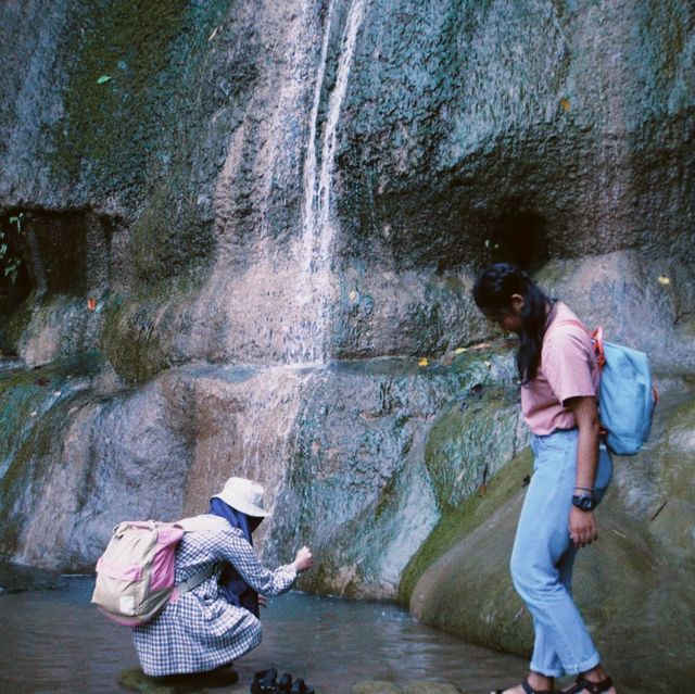 น้ำตกไทรโยคน้อย ⛰️