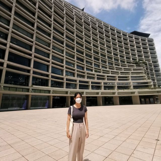 呢座咁宏偉嘅。。就係文青最愛嘅誠品酒店喇