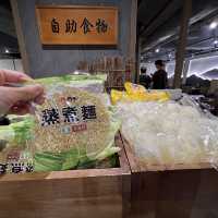 夏日限定的蟲草花白玉藏珍鍋，消暑一流