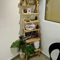 10 Studio Cafe