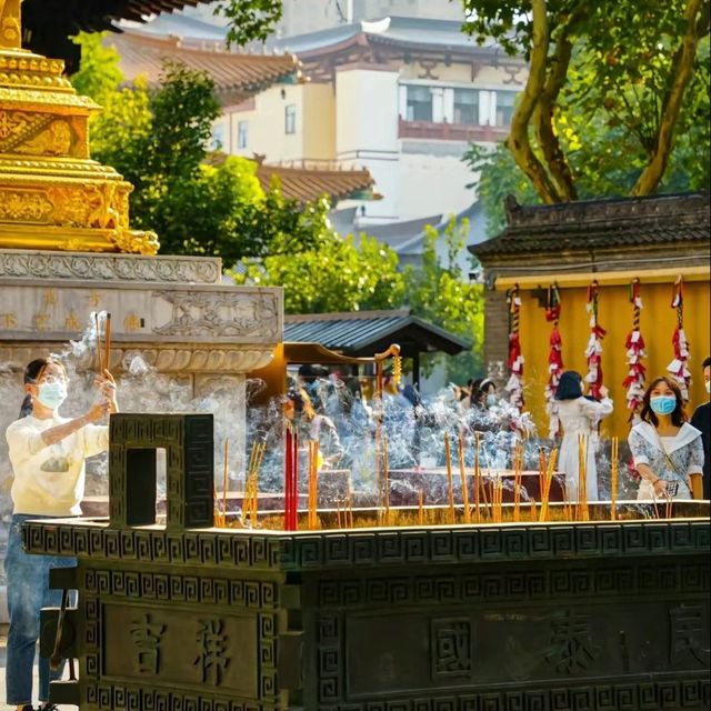 🏯🙏 大雄寶殿～神聖氛圍✨🌸🕊️