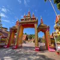 Sacred Splendor: Wat Si Muang