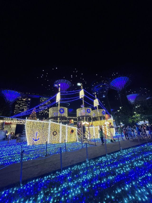 Holly Roger Ship at Christmas Wonderland