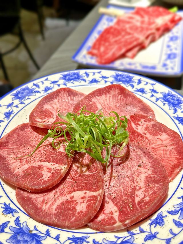 被驚豔了的厚切五層肉