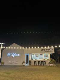 ร้านหมูกระทะ สไตล์แค้มปิ้ง 