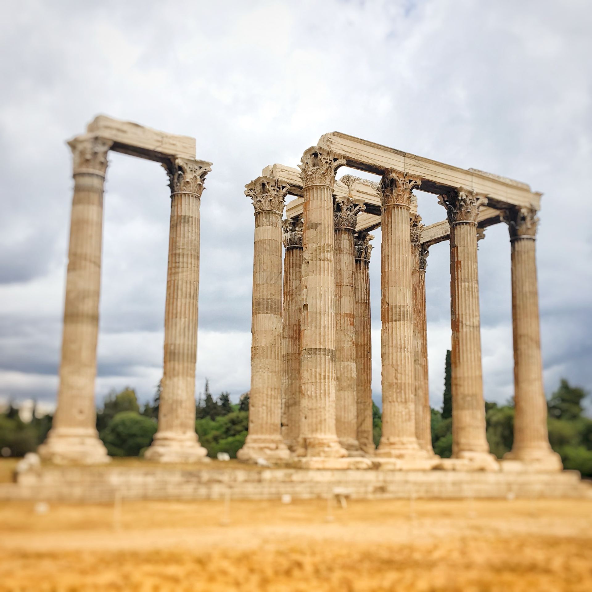 Đền thờ thần Zeus và Nhà hát Dionysus