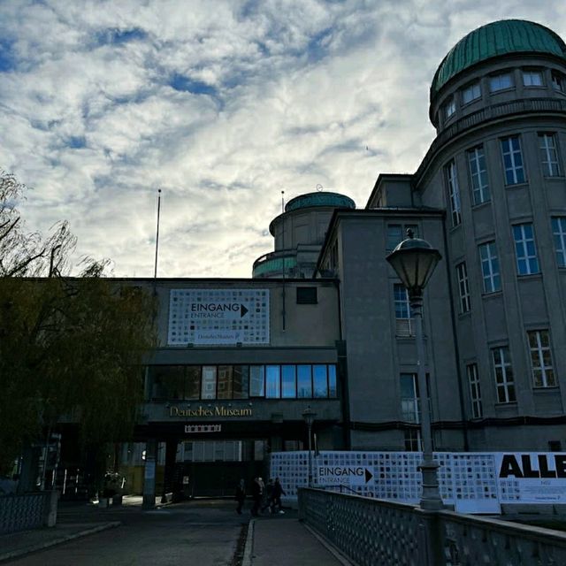 @ THE DEUTSCHES MUSEUM, MUNICH.