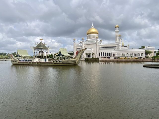 Amazing Mosque In Brunei 🇧🇳 