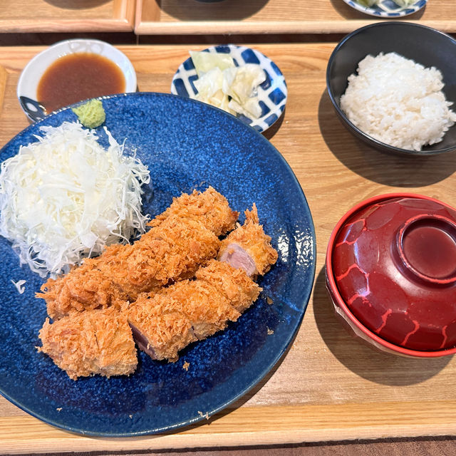 狎鴎亭ロデオ 激うま トンカツ - コンバン -