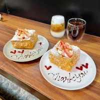 【中間カフェ】 素敵な夫婦が営むカフェ